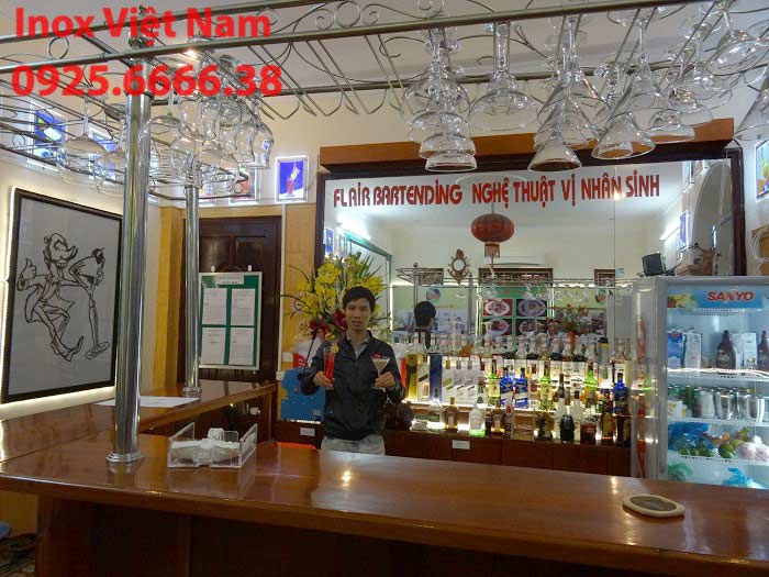 Giá treo ly rượu vang cao cấp